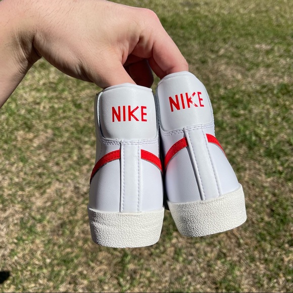 NIKE BLAZER MID WHITE RED SWOOSH - Picture 3 of 5